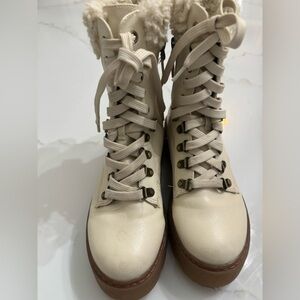 Sam Edelman size 6 women’s.  Fur at top. Soles are in perfect condition.
